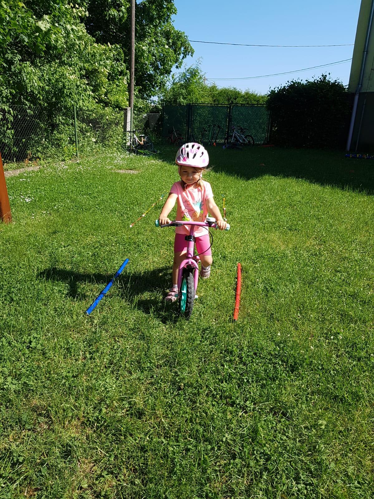 Broučci-autíčková školka, broučci+sovičky-kolojízda - 46