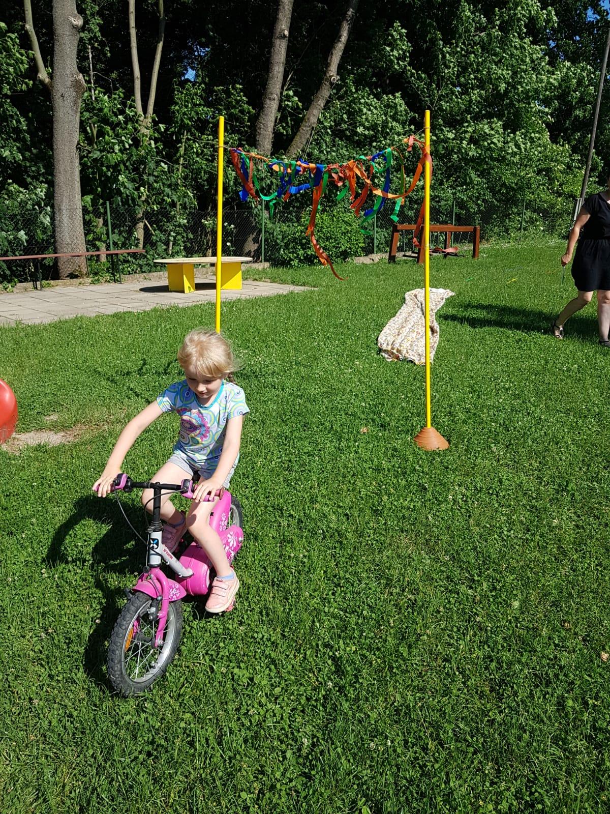 Broučci-autíčková školka, broučci+sovičky-kolojízda - 50