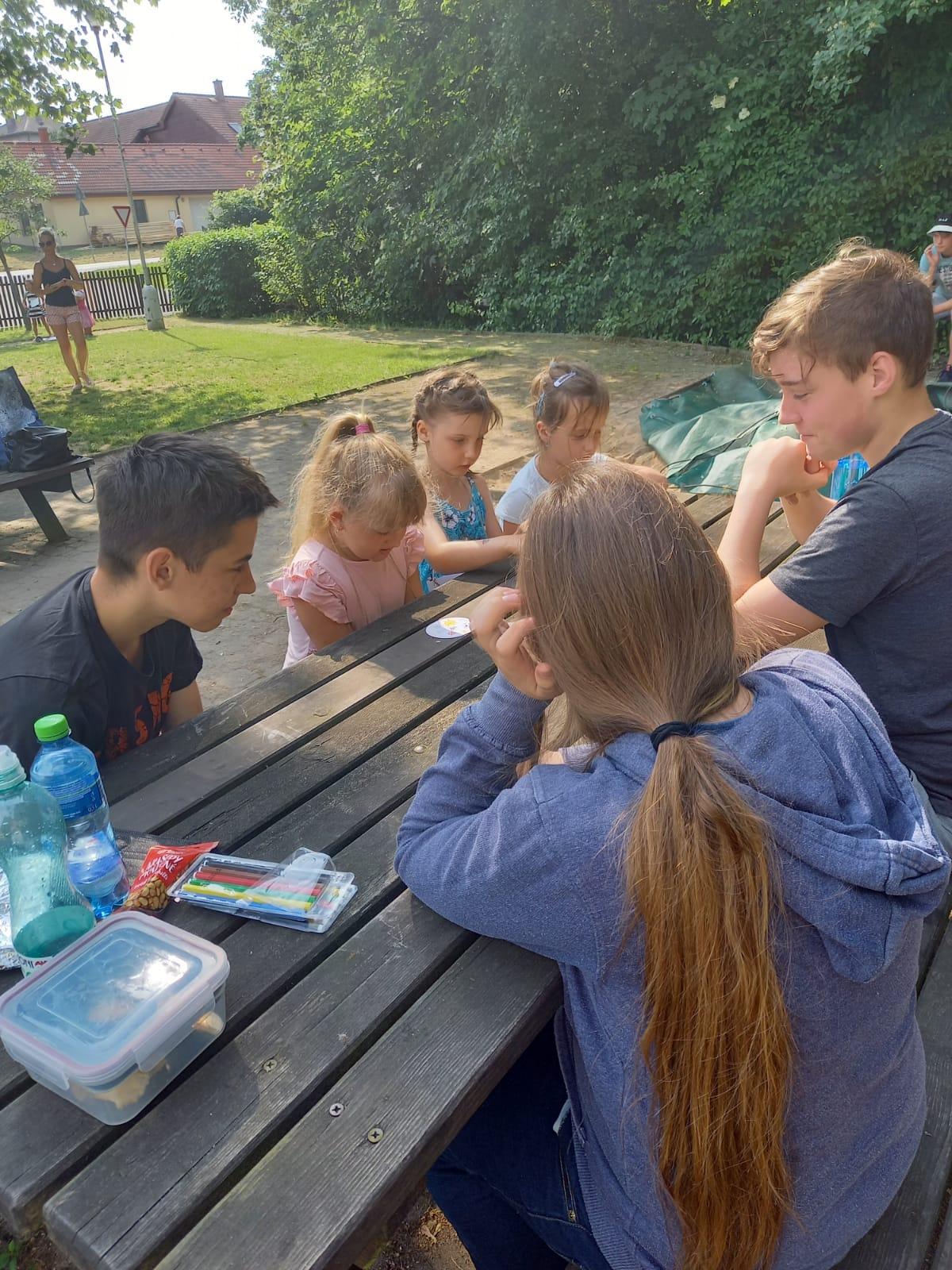 Pasování předškoláčků na prvňáčky a dopolední hry v ZŠ :-) - 48