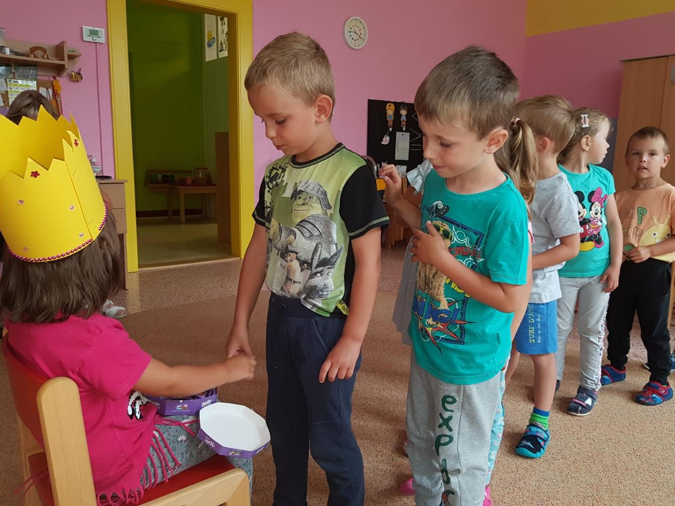 Slavíme: Julinka B. měla narozeniny :-) - 7