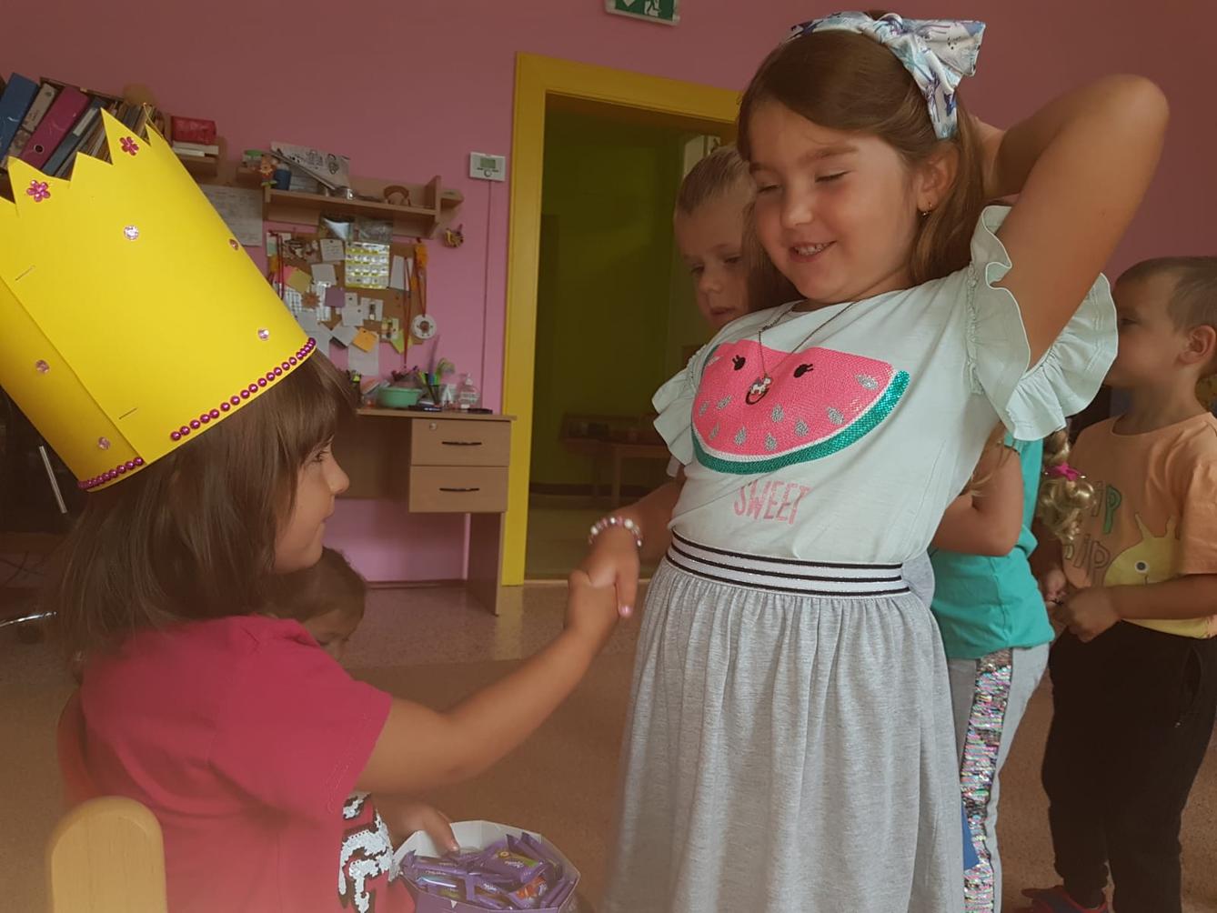 Slavíme: Julinka B. měla narozeniny :-) - 8