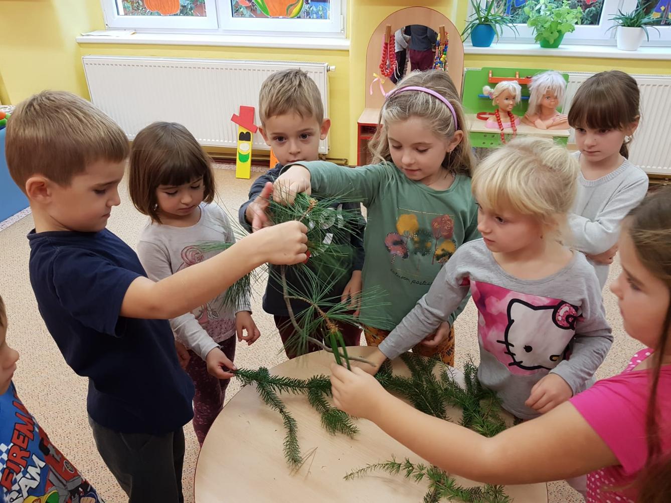 "Barevný svět kolem nás" - podzimní dny v MŠ :-) - 9