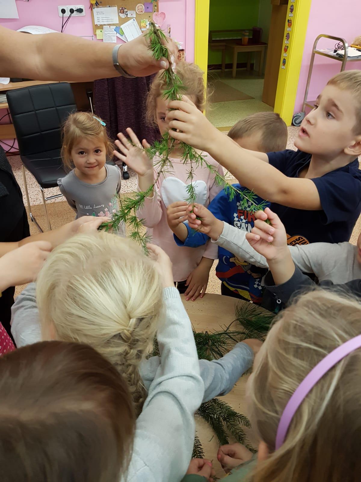 "Barevný svět kolem nás" - podzimní dny v MŠ :-) - 12