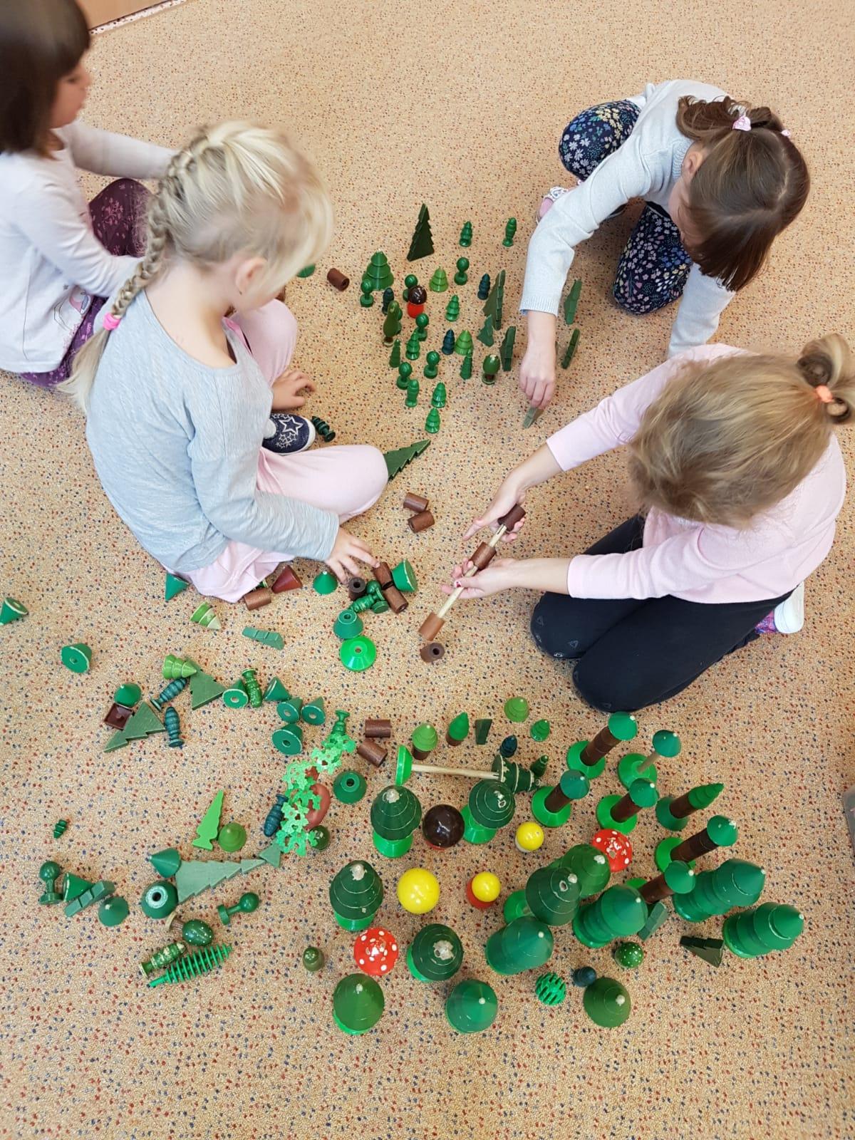 "Barevný svět kolem nás" - podzimní dny v MŠ :-) - 18