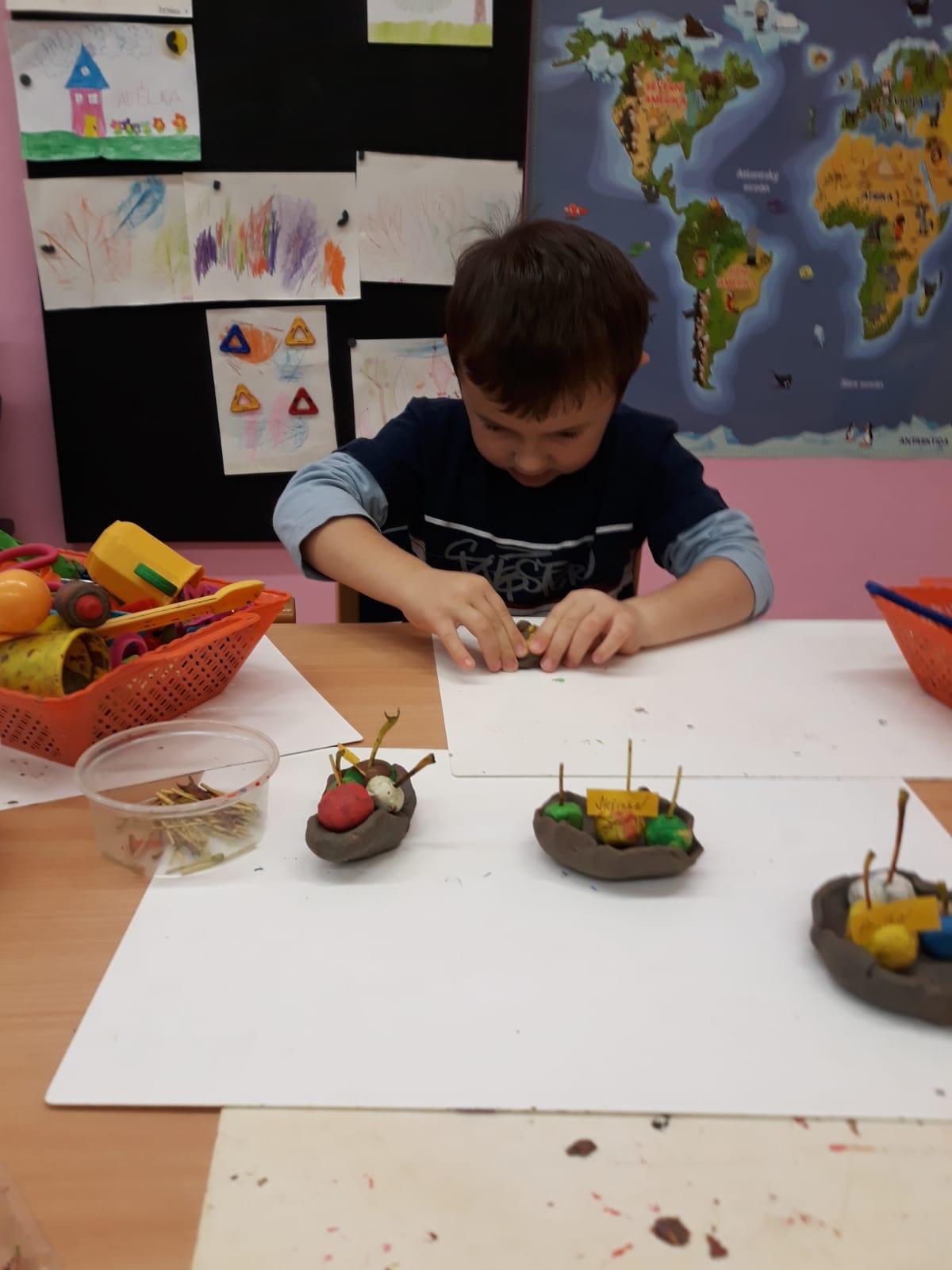 "Barevný svět kolem nás II." - podzimní dny v MŠ :-) - 8