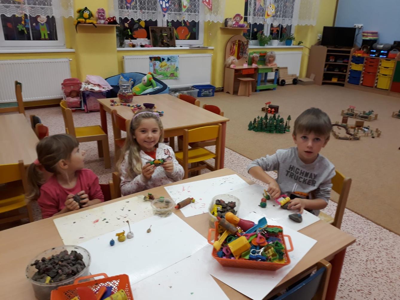 "Barevný svět kolem nás II." - podzimní dny v MŠ :-) - 15