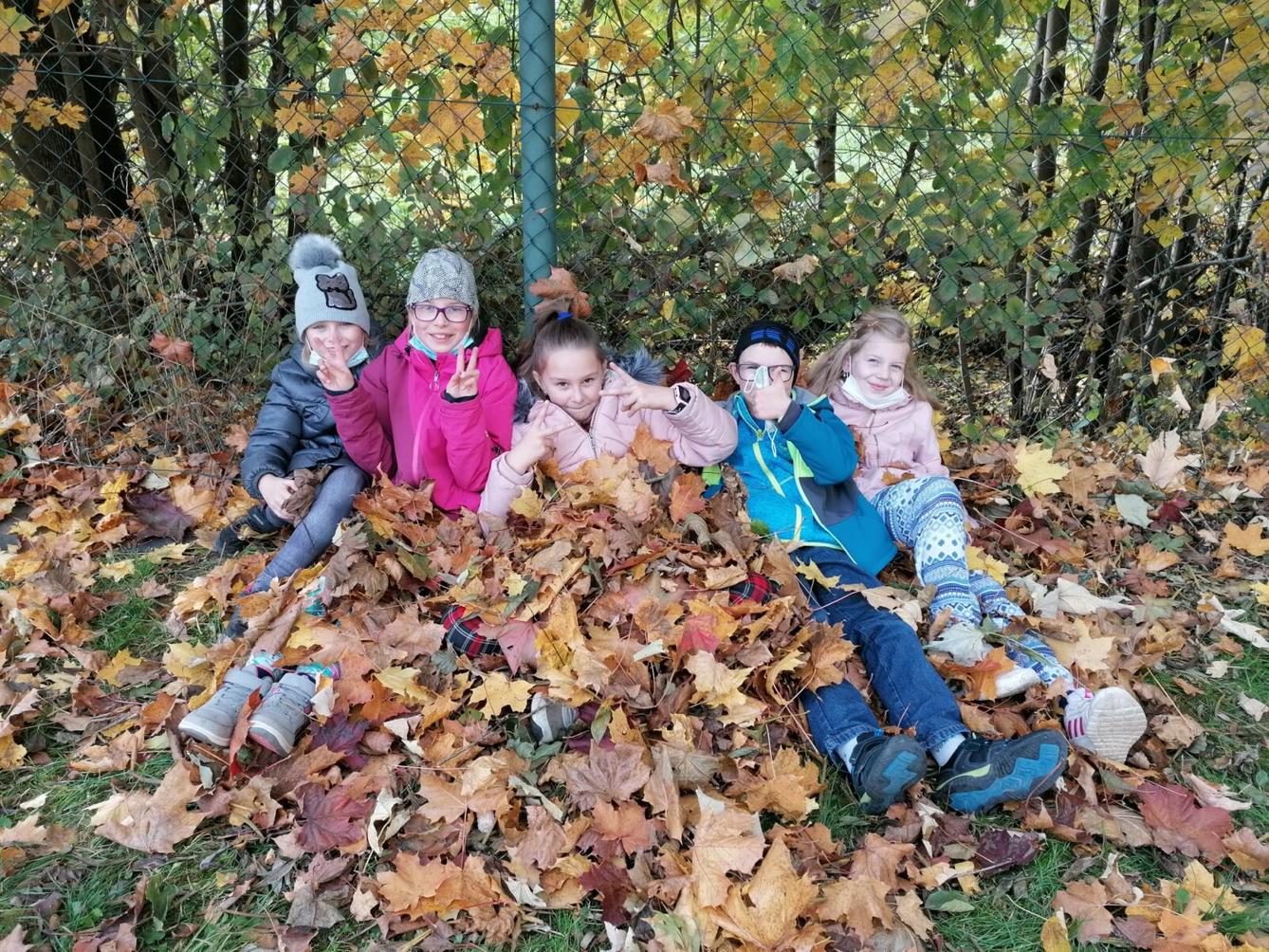 Netradiční hodiny TV - 2