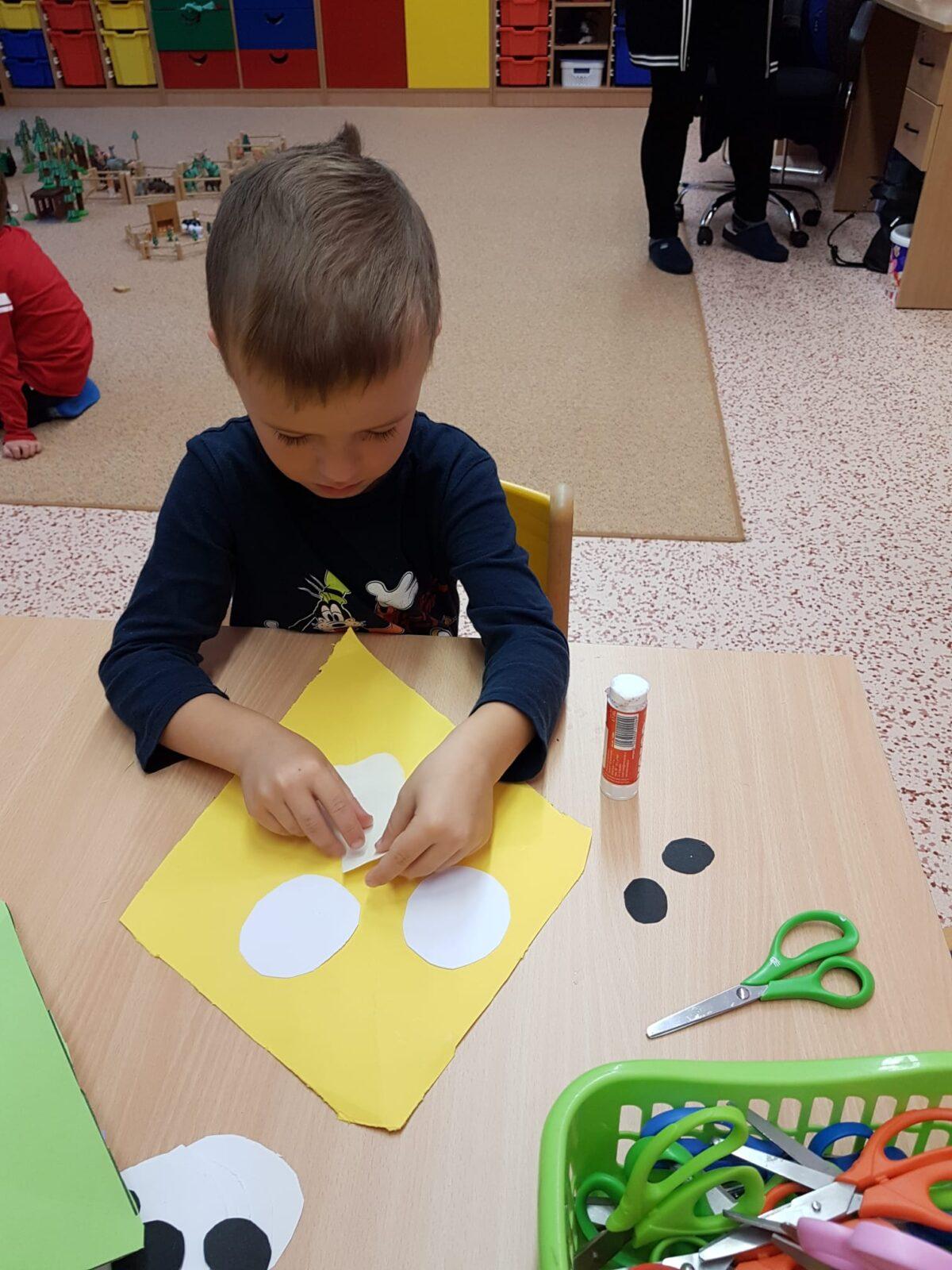 "Barevný svět kolem nás III." - podzim ve školce i na zahradě :-) - 11