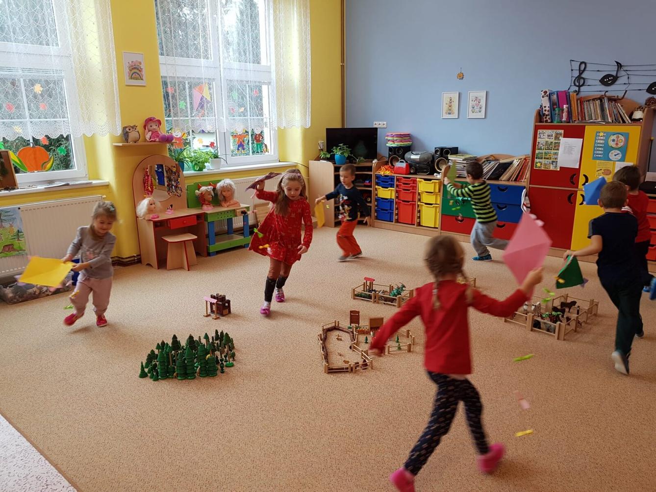 "Barevný svět kolem nás III." - podzim ve školce i na zahradě :-) - 14