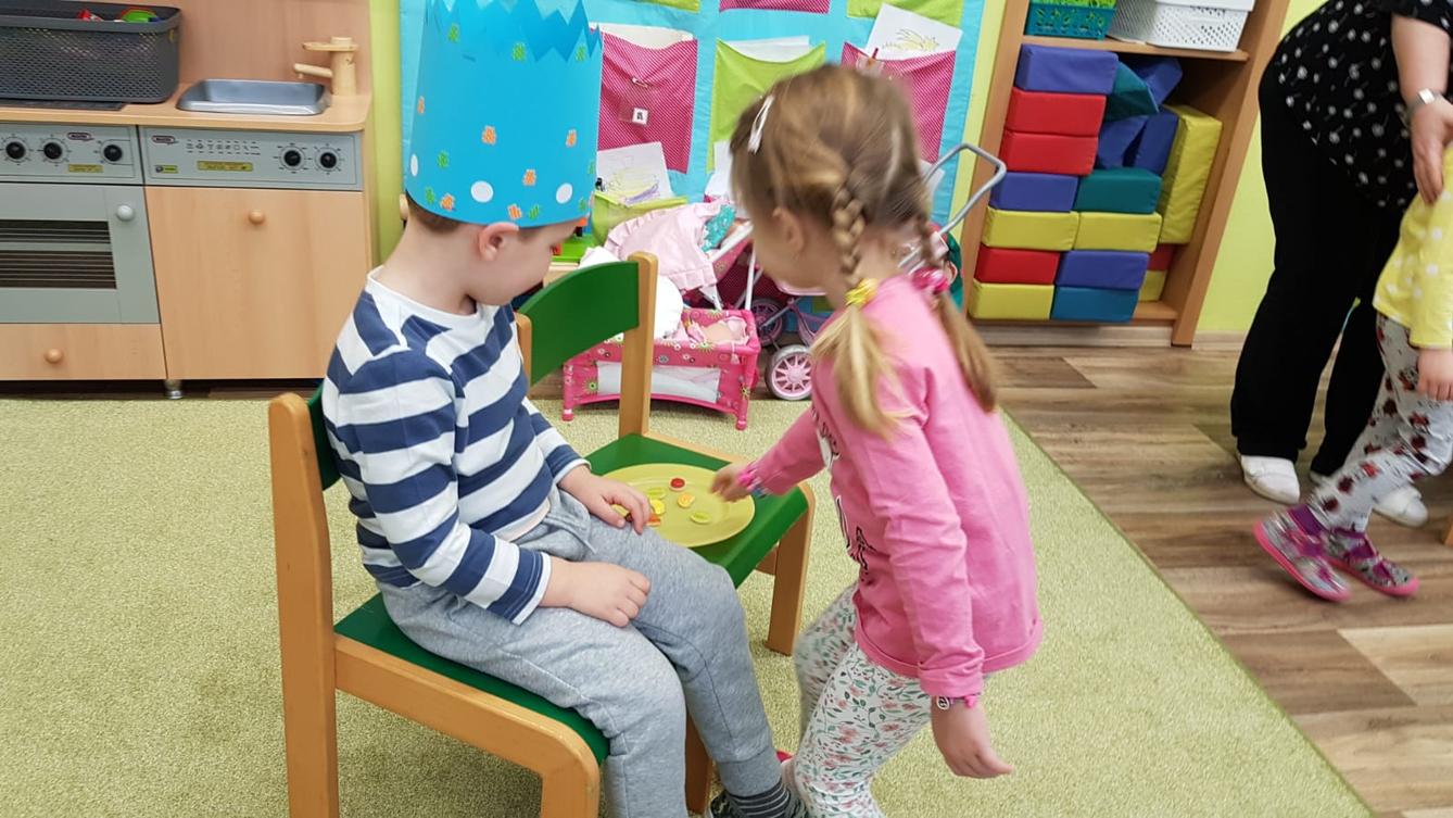 Broučci slaví: Toník měl narozeniny :-) - 6