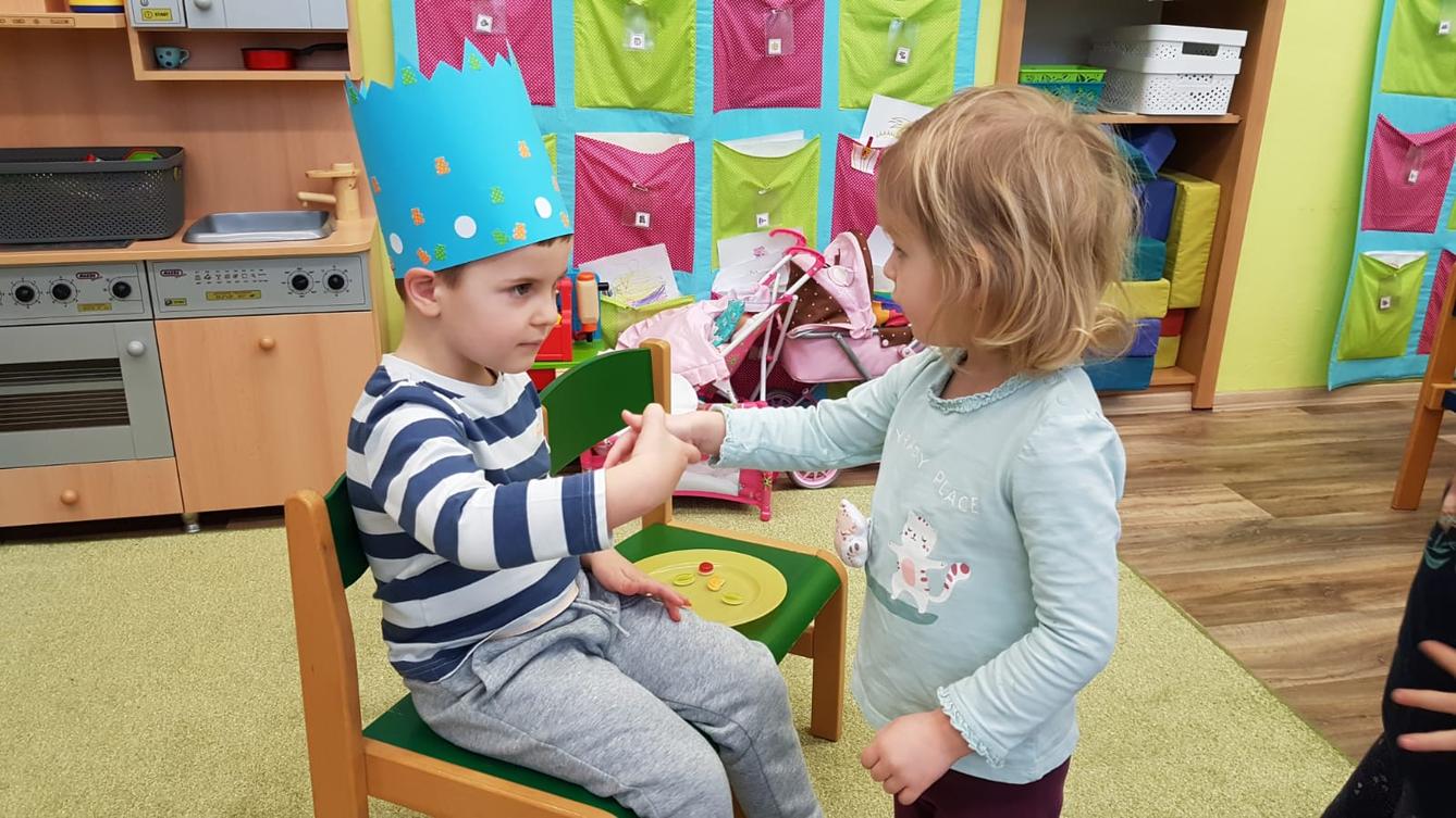 Broučci slaví: Toník měl narozeniny :-) - 7