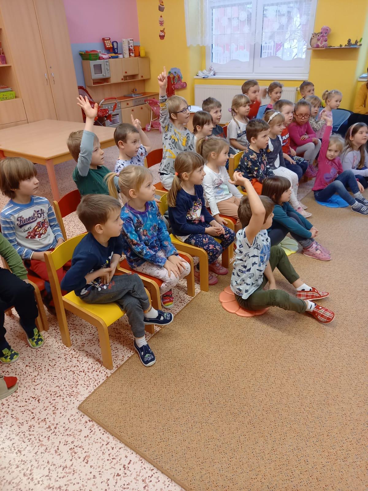 Divadlo v mš - "s Bohoušem po lese" - 6