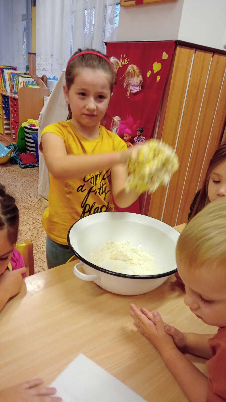 PEČEME SVATOMARTINSKÉ ROHLÍČKY - 4