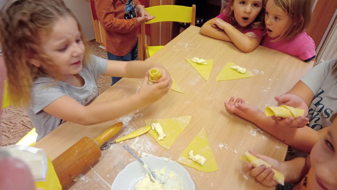 PEČEME SVATOMARTINSKÉ ROHLÍČKY - 12