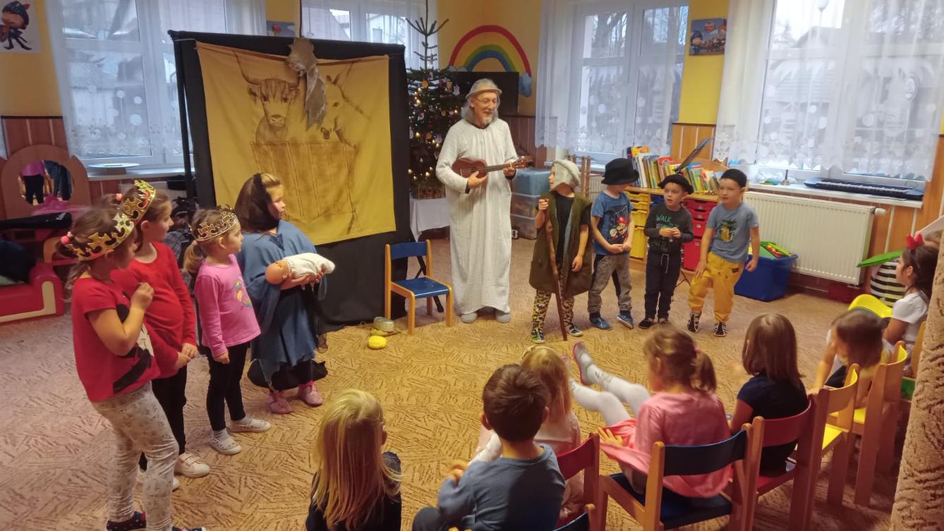 Divadlo "Slyšte, slyšte aneb co se stalo v Betlémě" - 1