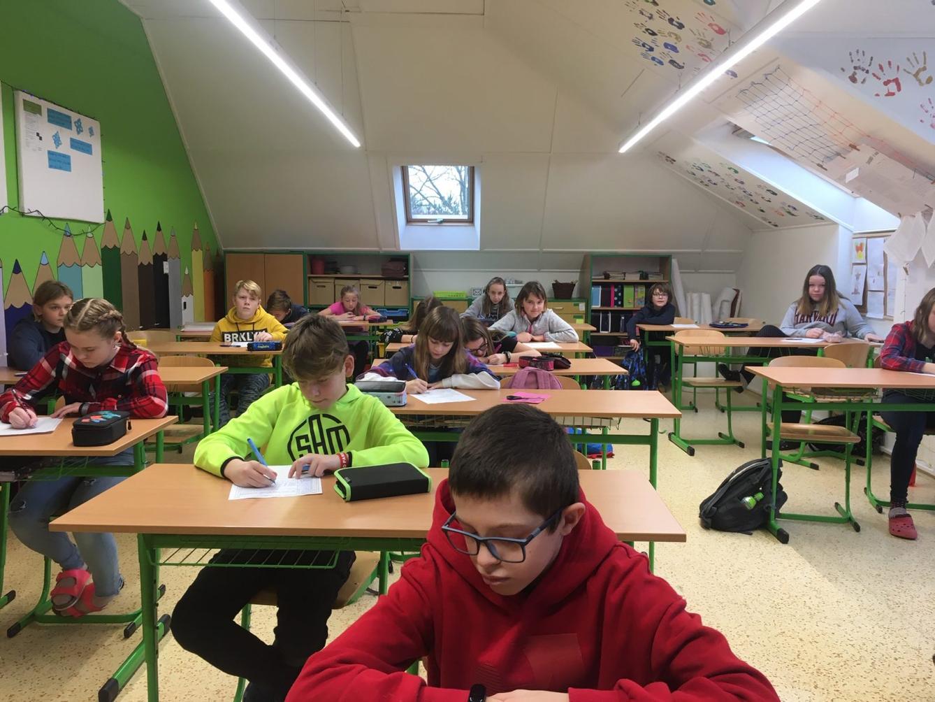 Před tabulí, za tabulí - preventivní programy - 1