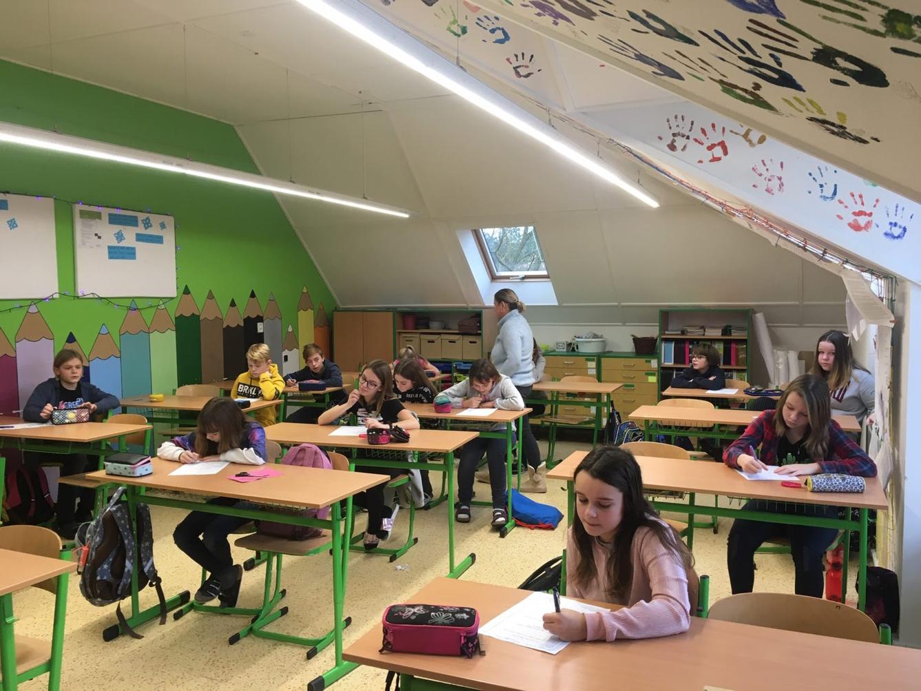 Před tabulí, za tabulí - preventivní programy - 2