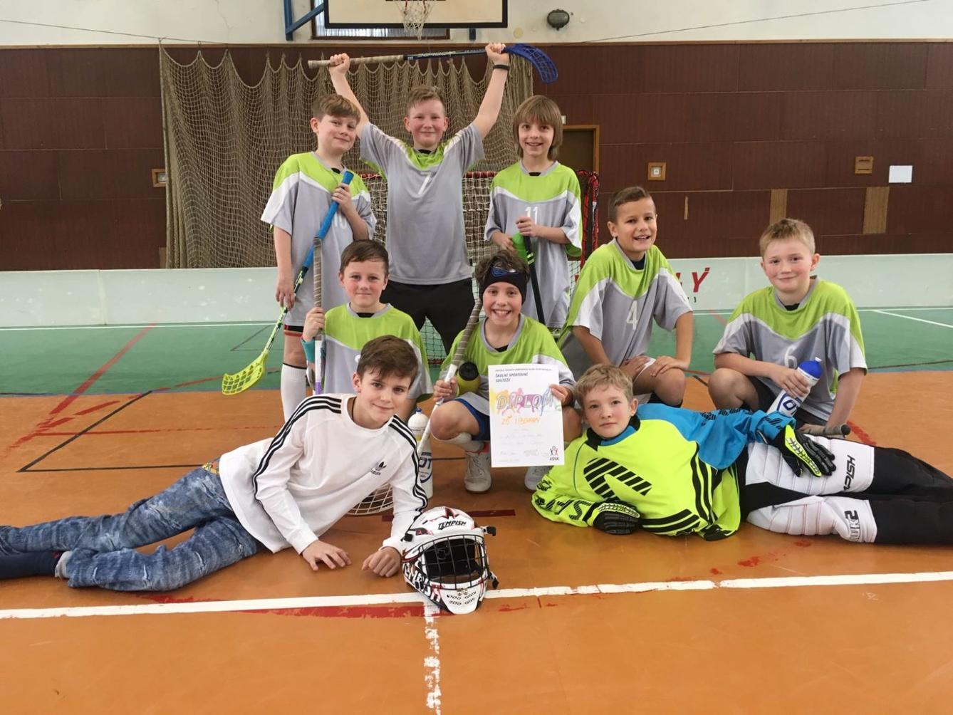 Úspěch nejmladších florbalistů - 1