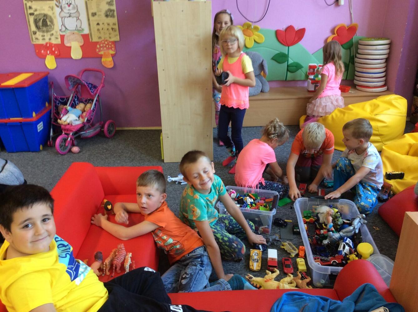 Vítáme naše prvňáčky a všechny děti ve družince*** - 3