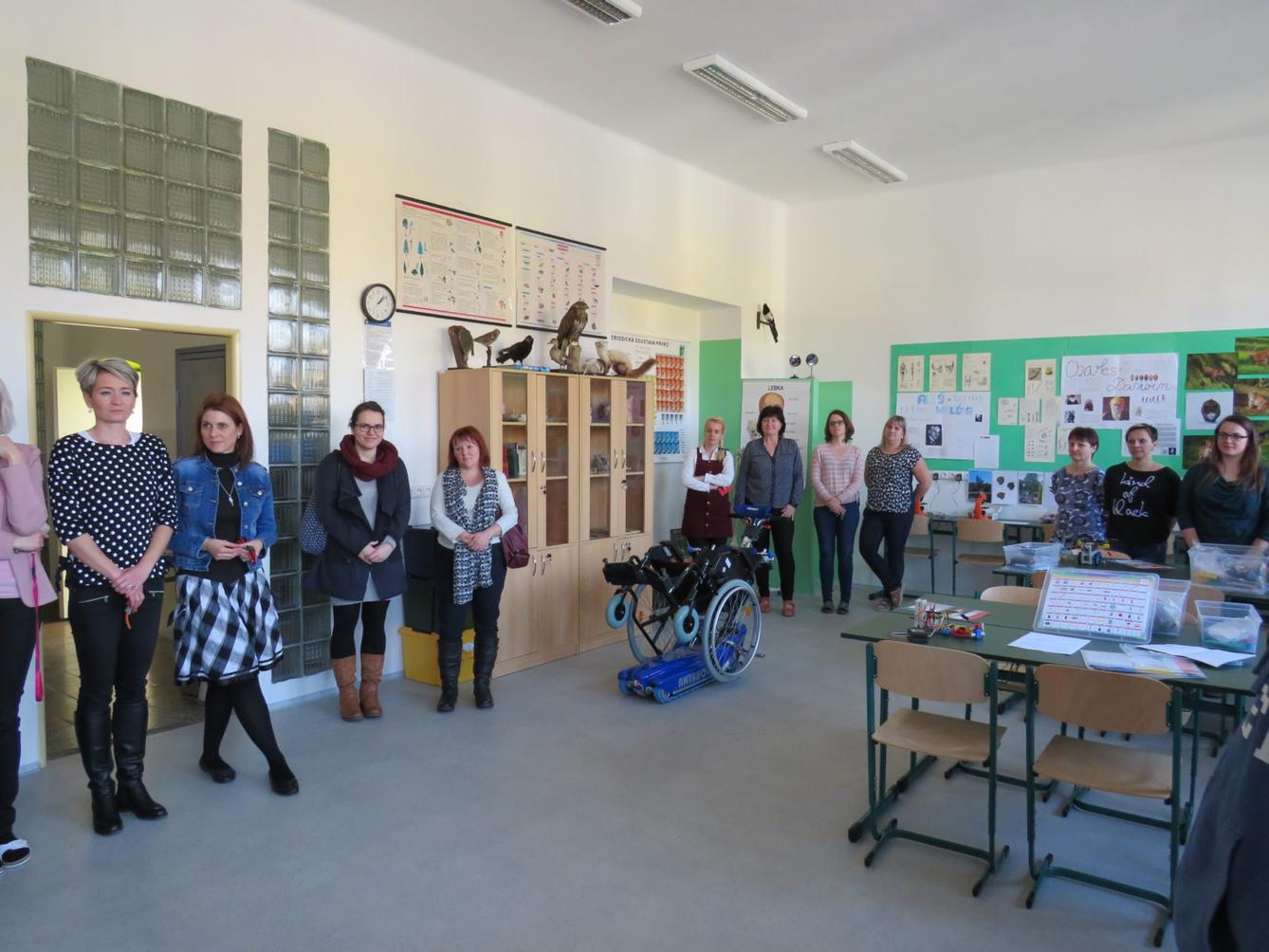 Slavnostní otevření modernizované učebny F, Ch, Př - 2