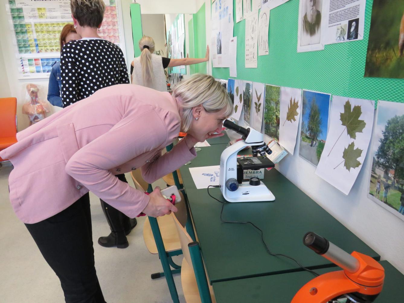 Slavnostní otevření modernizované učebny F, Ch, Př - 13