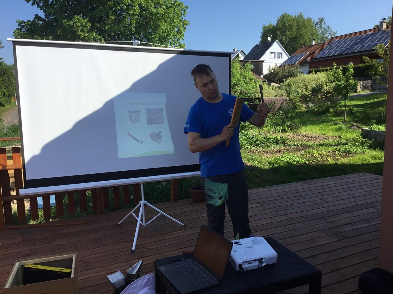 Dětský den a projektový "Den se včelami" ve třetí třídě - 13