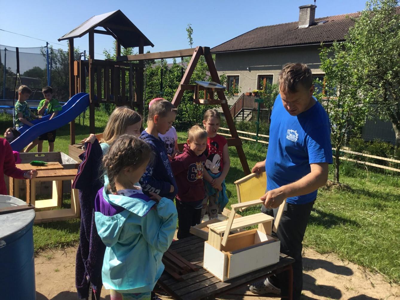 Dětský den a projektový "Den se včelami" ve třetí třídě - 27