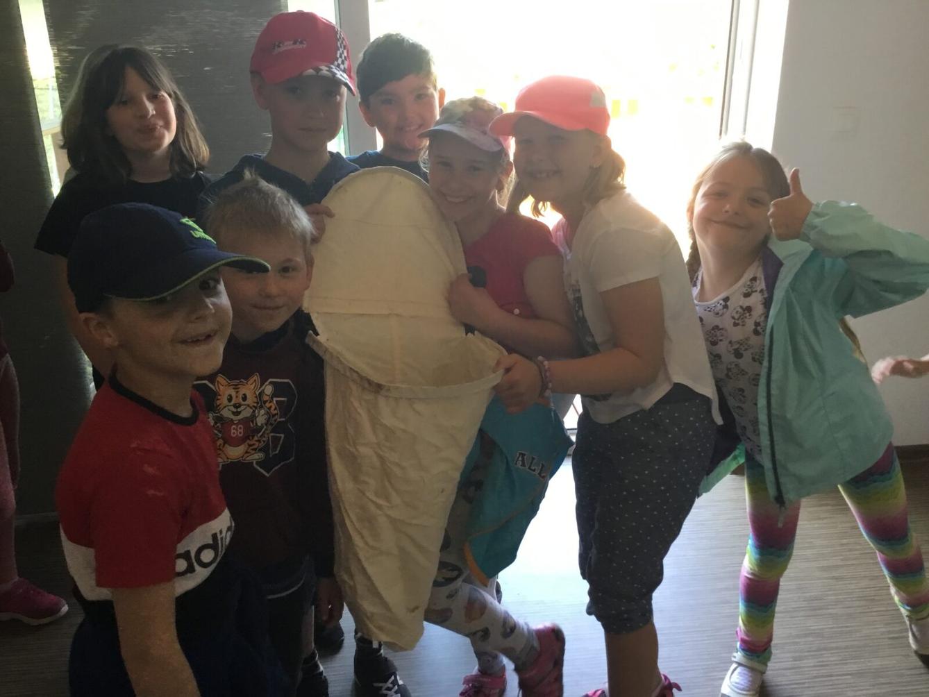 Dětský den a projektový "Den se včelami" ve třetí třídě - 36