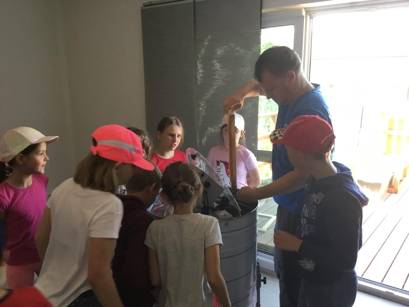 Dětský den a projektový "Den se včelami" ve třetí třídě - 46