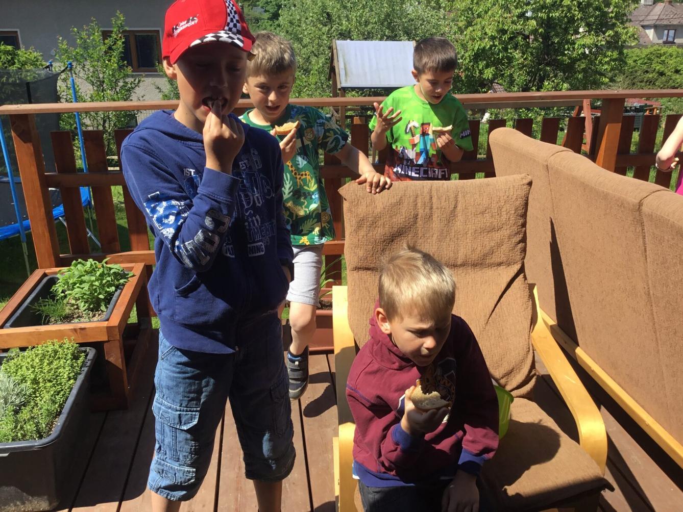 Dětský den a projektový "Den se včelami" ve třetí třídě - 48