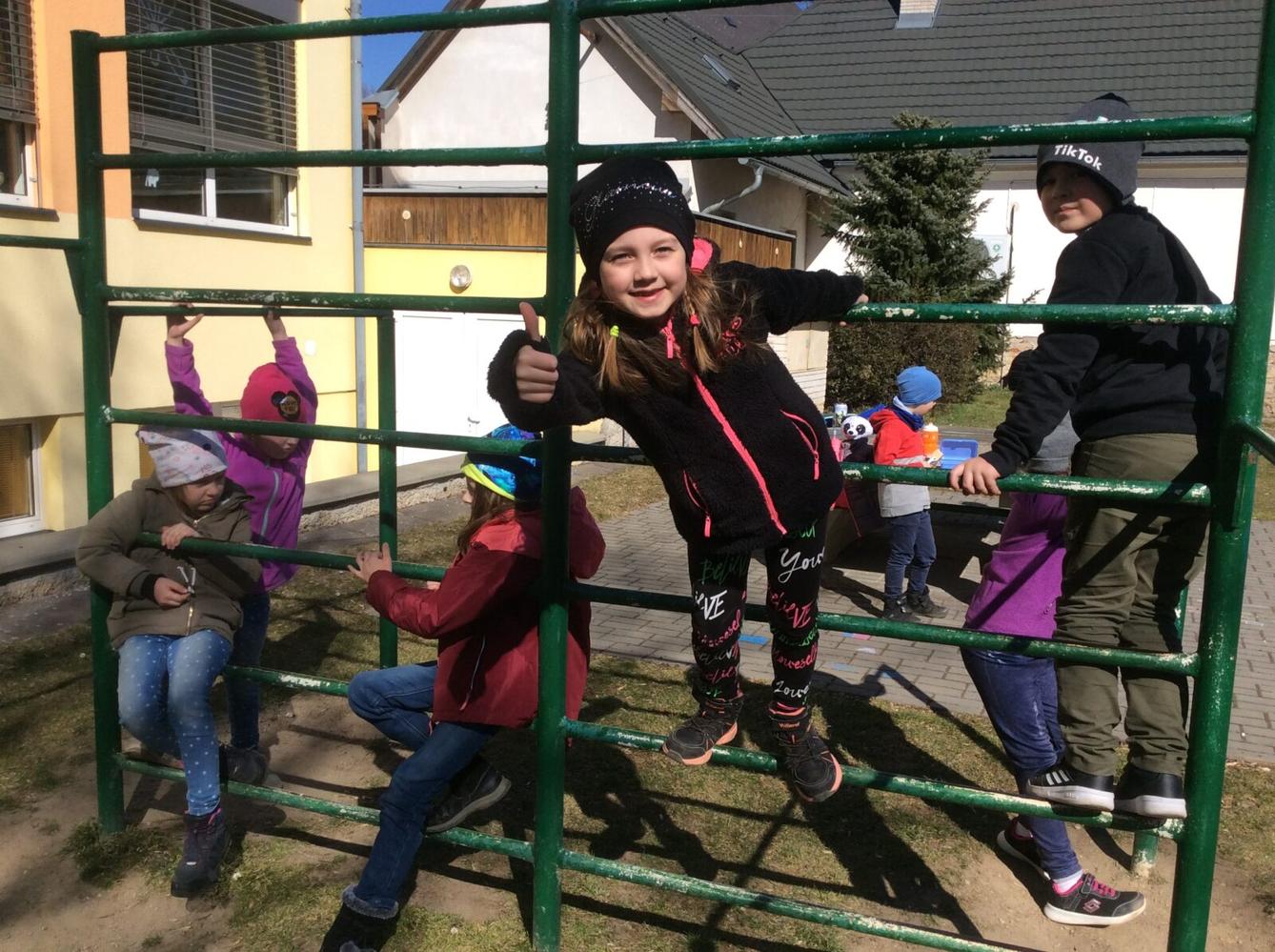 Březen 2. oddělení - 28