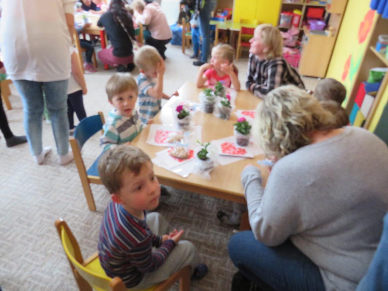 Besídka ke Dni matek - 33