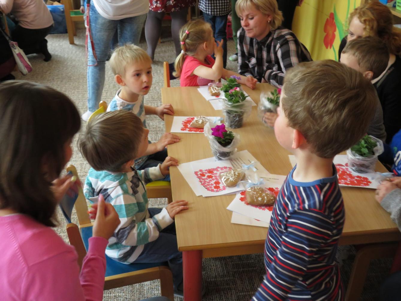 Besídka ke Dni matek - 36