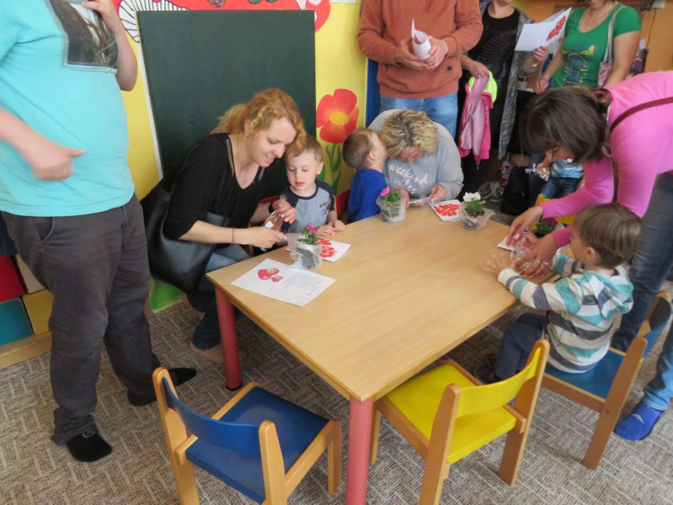 Besídka ke Dni matek - 40