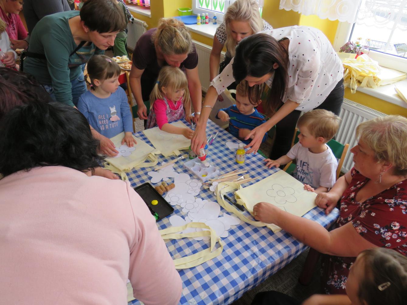 Besídka ke Dni matek - 43