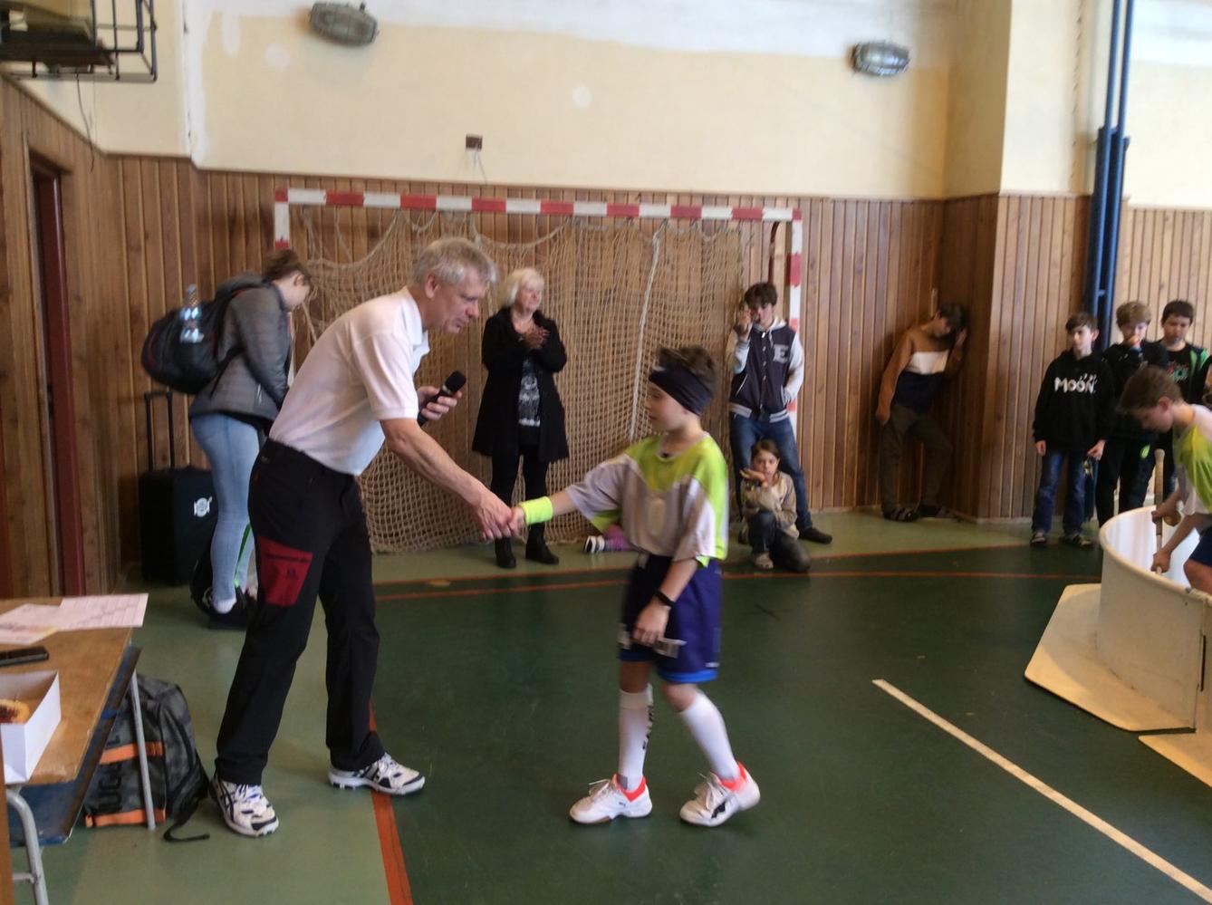 Vítězství a postup nejmladších florbalistů - 4