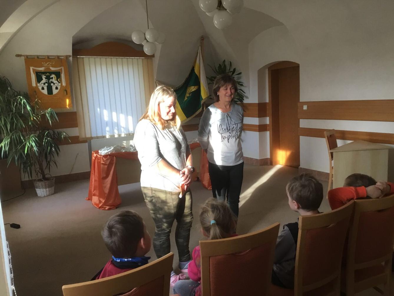 Prvňáčci v obecní knihovně - 4