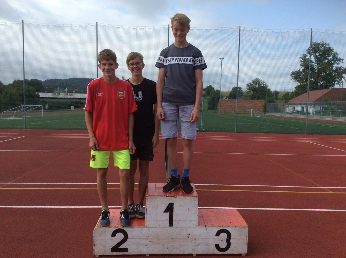 Přírodní úprava zahrady u ZŠ - 13