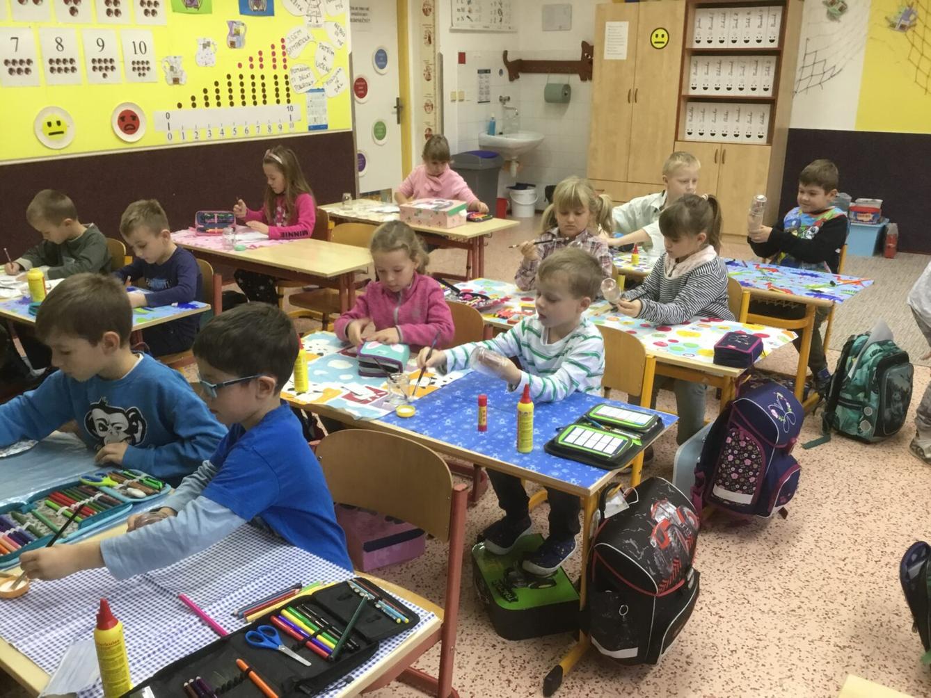 Tvoření na vánoční jarmark v 1. třídě - 1