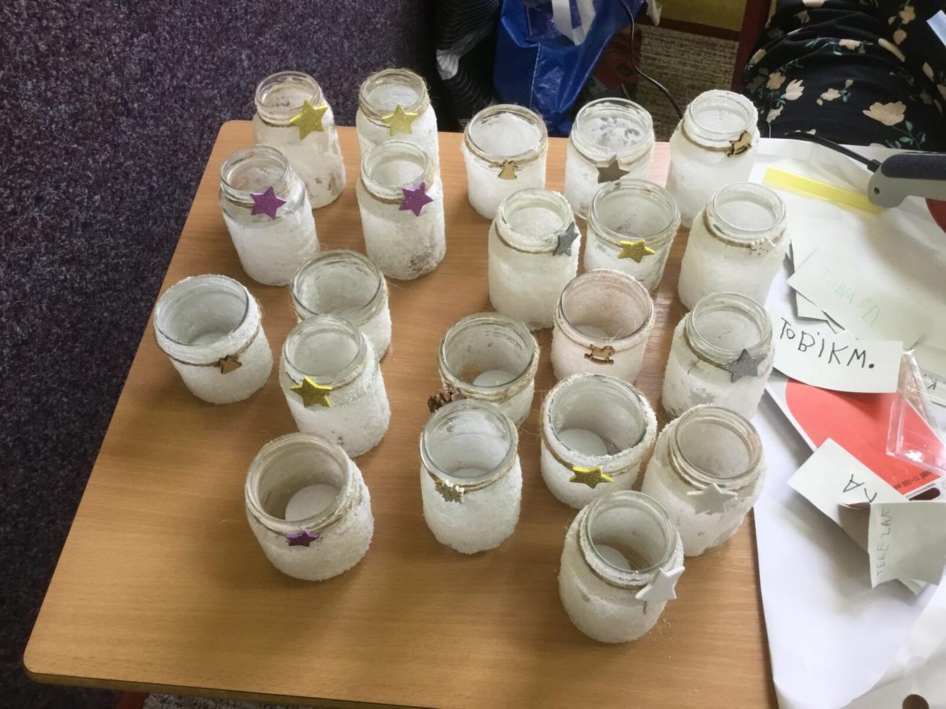 Tvoření na vánoční jarmark v 1. třídě - 17