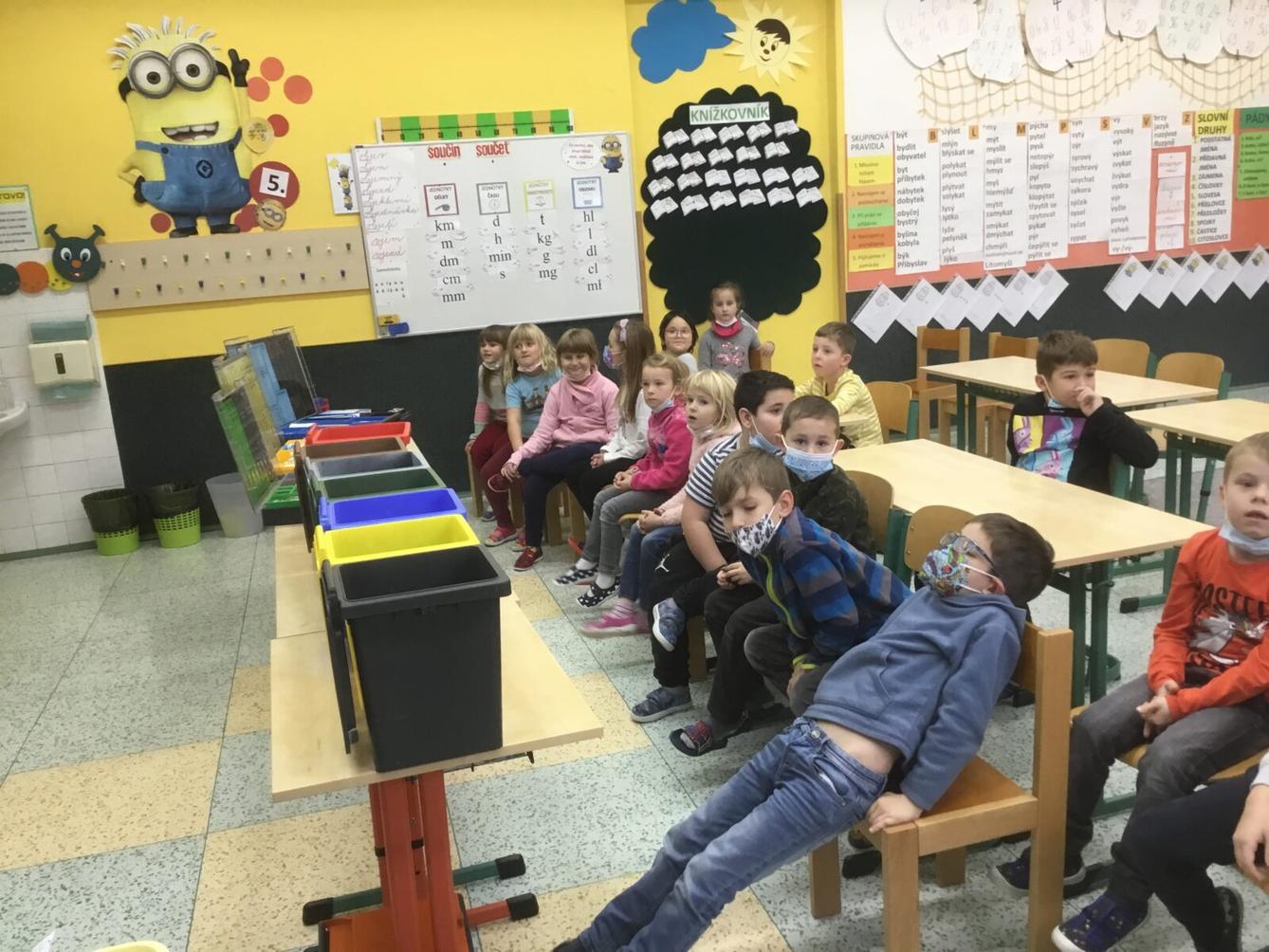 Pestrý pátek v 1. třídě - 11