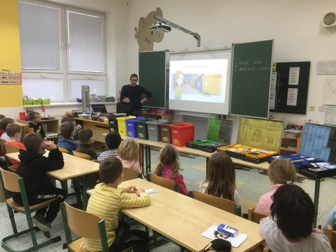 Pestrý pátek v 1. třídě - 12