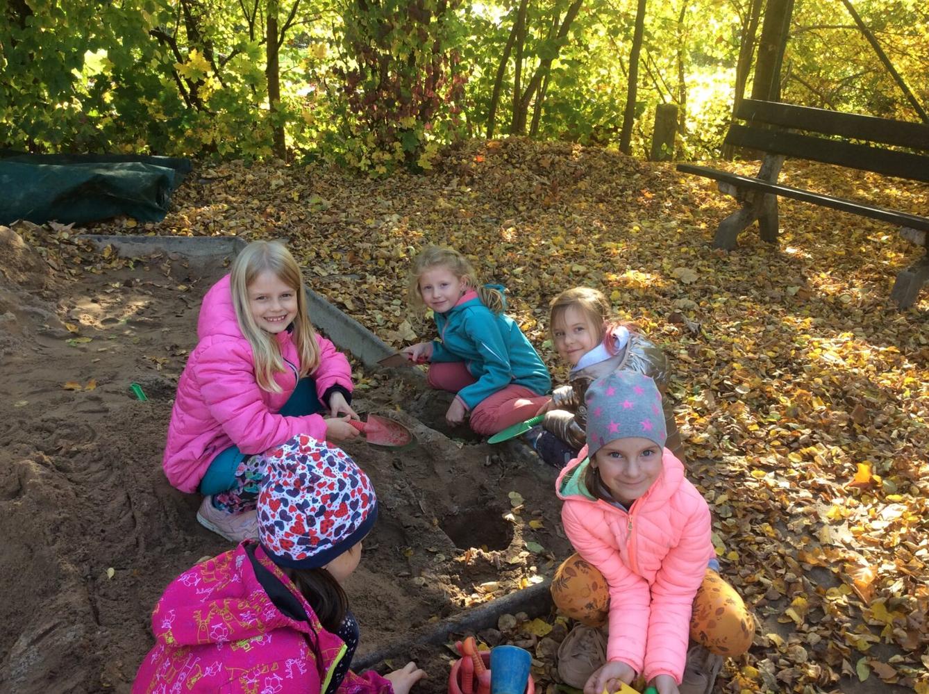 DRAKIÁDA družinek a Říjen ve 2. oddělení - 25