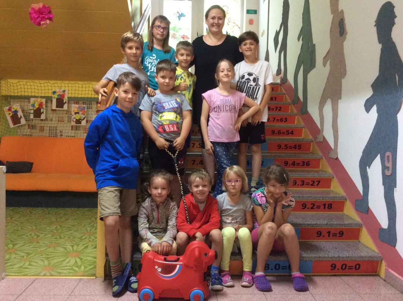 Den bez aktovek! - 7