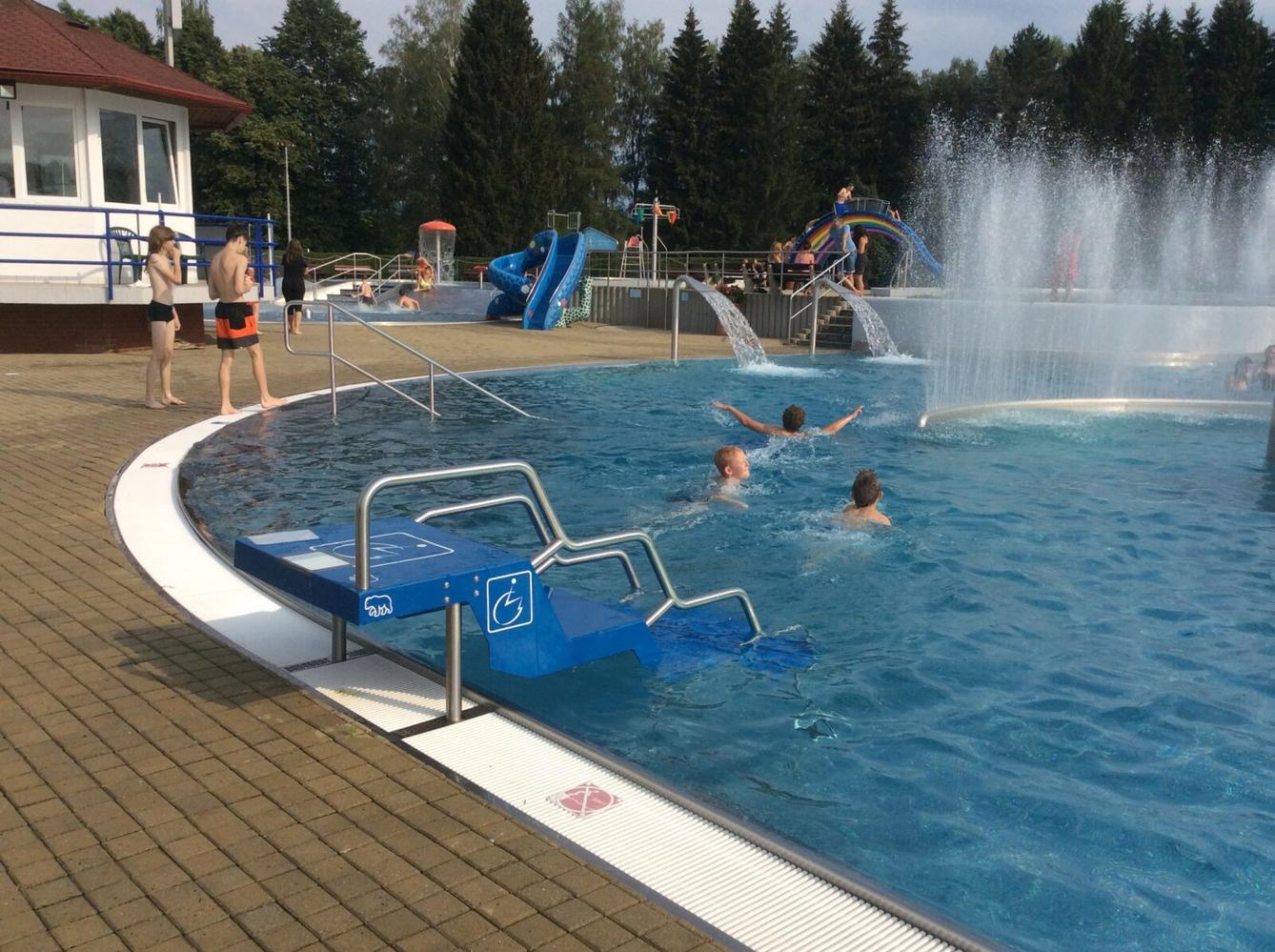 Závěr školního roku v aquaparku - 14