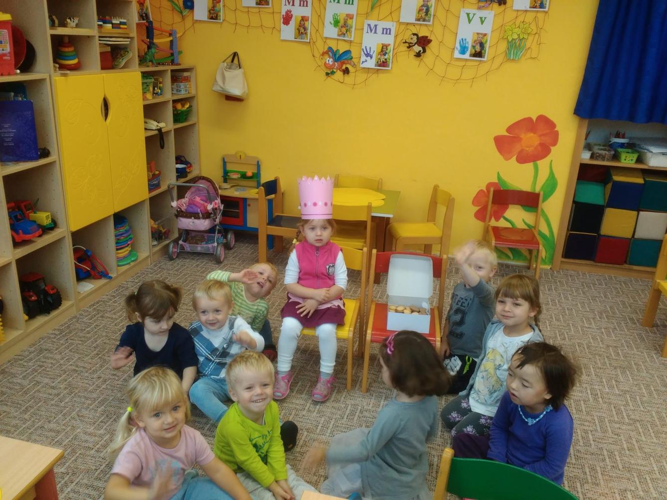 Broučci slaví: Anička měla narozeniny - 4