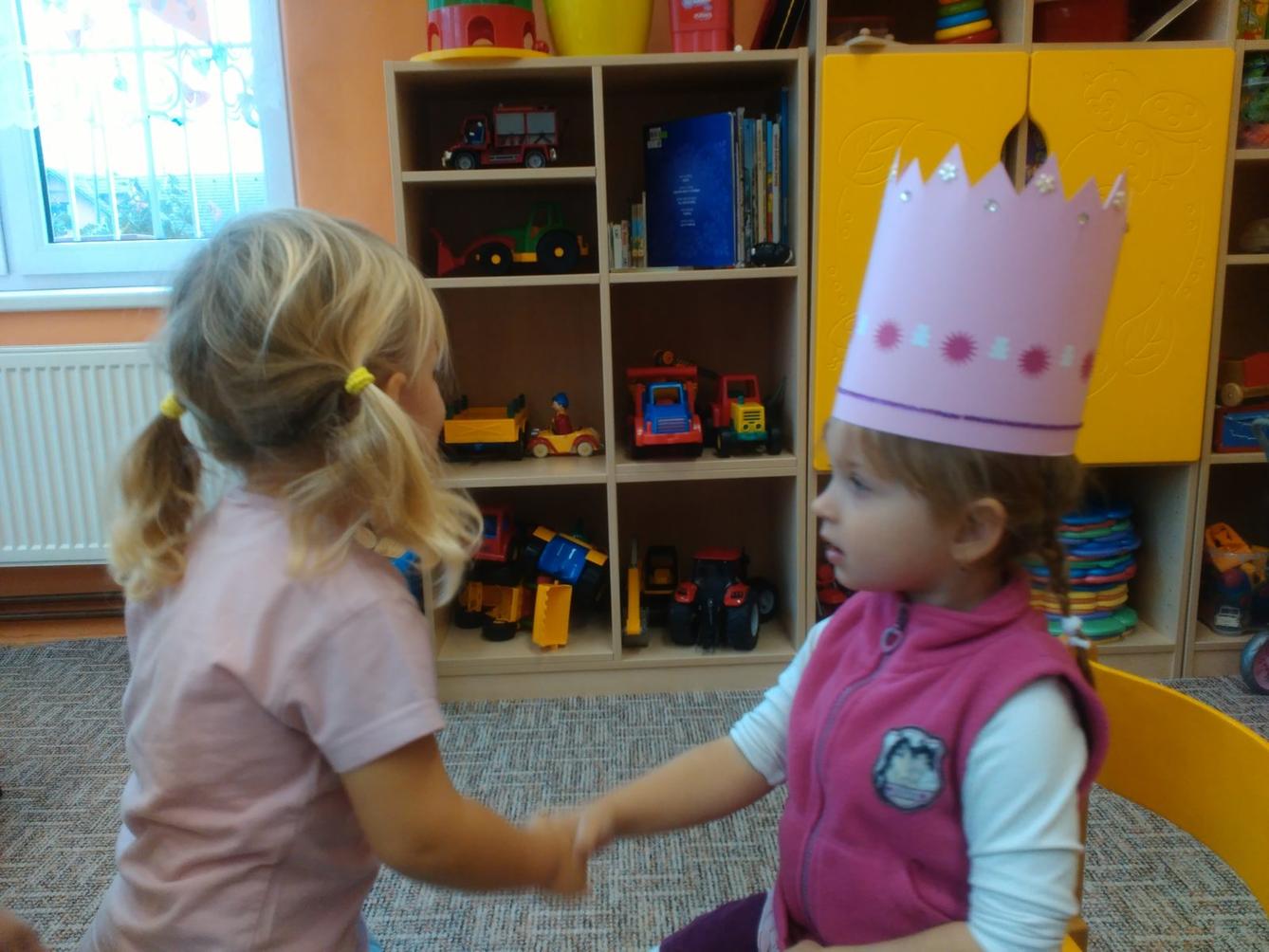 Broučci slaví: Anička měla narozeniny - 8