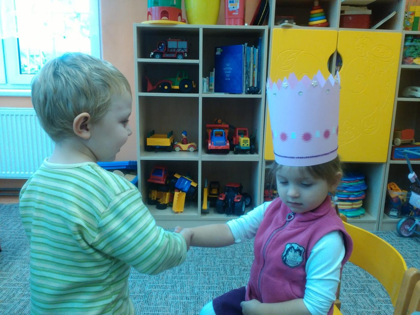 Broučci slaví: Anička měla narozeniny - 10