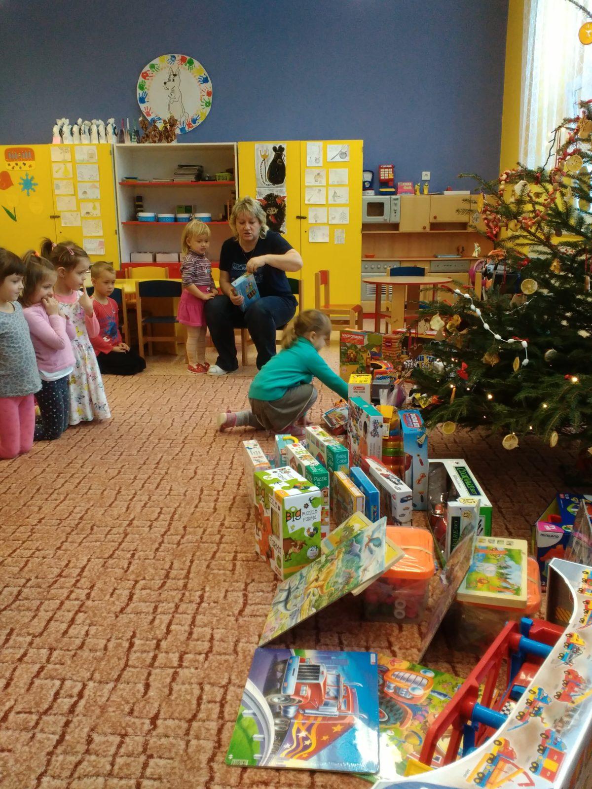 VÁNOČNÍ NADÍLKA V MŠ - 5