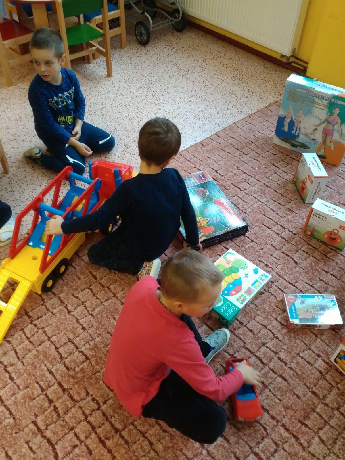 VÁNOČNÍ NADÍLKA V MŠ - 14